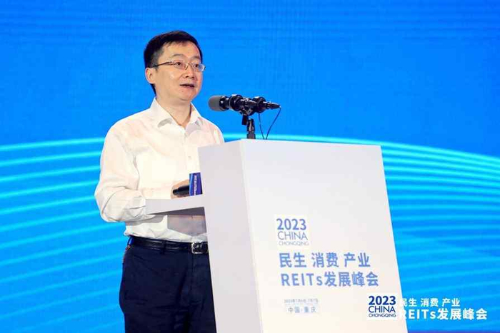 图为苏州新建元控股集团董事长叶晓敏发表主旨演讲