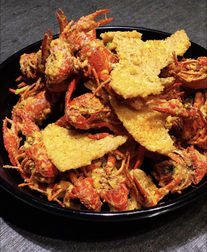 @大众点评—穿越纽北飙车猫