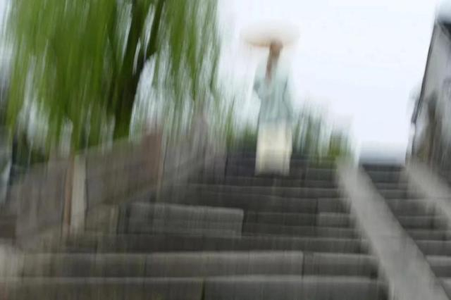 六幅入展作品均虚焦过曝?淮北师大教授摄影作品被质疑,中国摄影家协会回应_手机新浪网
