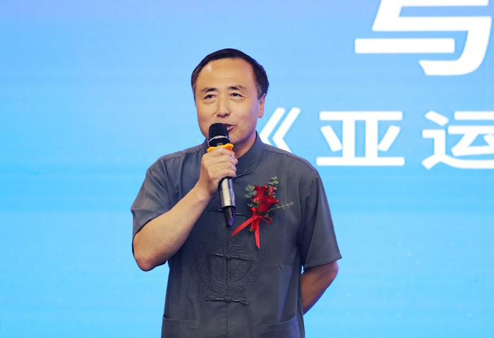 中国文物学会会员,北京国博文物鉴定中心特约专家 雷明致辞