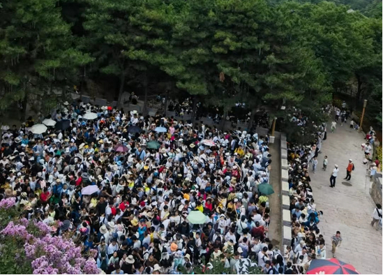 八达岭长城排队，图源：受访者供图