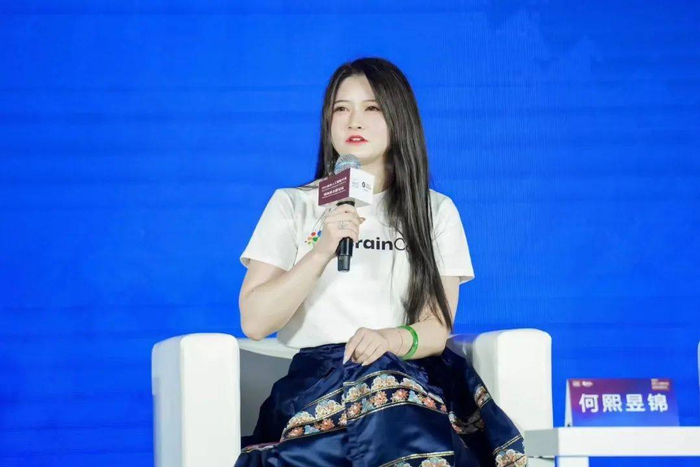 何熙昱锦分享BrainCo在人工智能领域的发展机遇