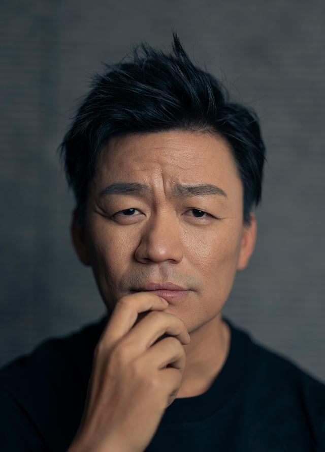 王宝强用“生如野草，不屈不挠”来形容他和他的电影。  新京报记者 郭延冰 摄