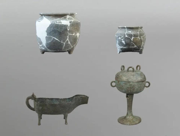 出土陶器或铜器