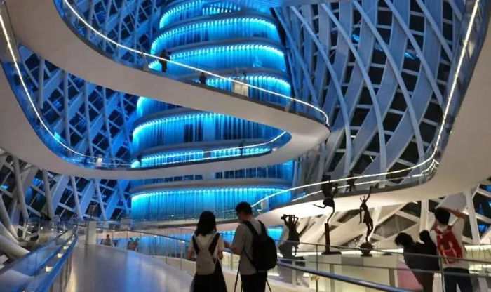 图片来源：凤凰中心微信公众号