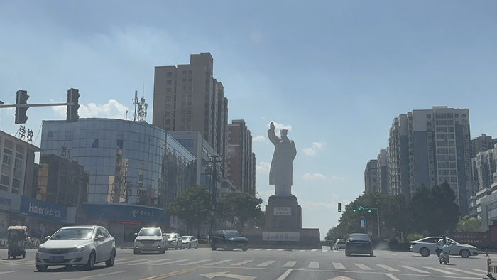 鹤壁街景，时代财经王莹岭摄