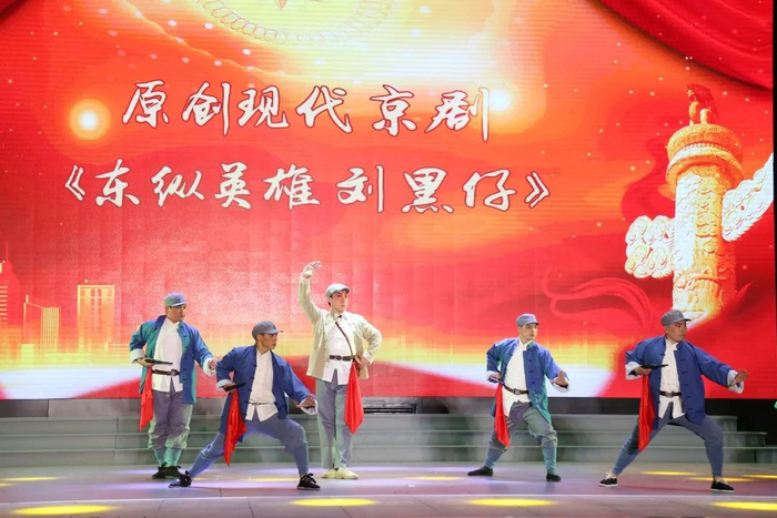 ▲本期活动由深圳市青少年活动中心主办，深圳市青年京剧社承办。