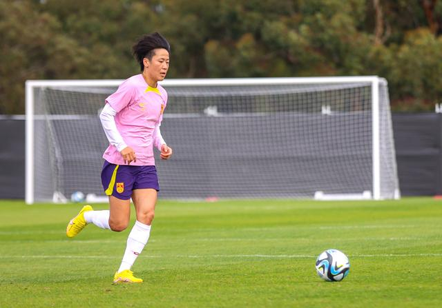 出生于1989年的张睿，是中国女足年龄最大的球员。  图/新华社
