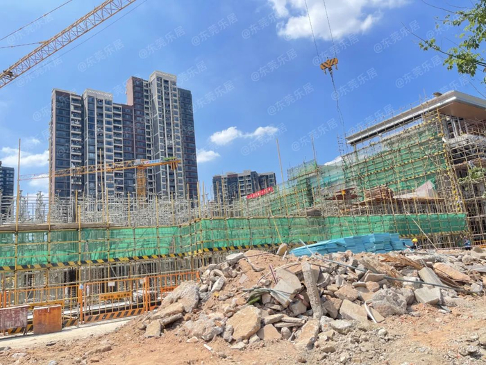 ▲万科中天世纪水岸实景图