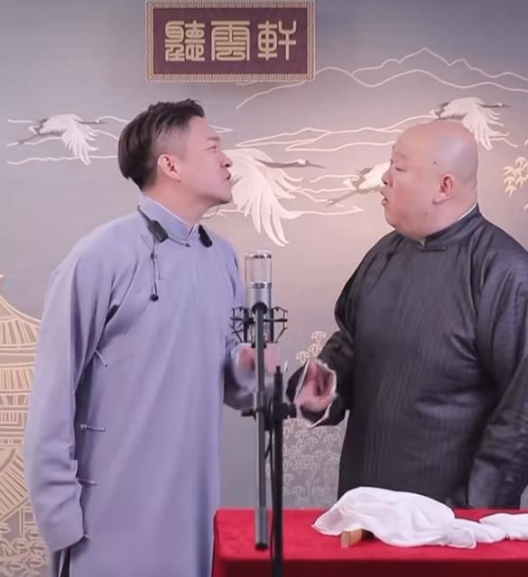 曹云金（左）與王玥波合作傳統作品《老老年》 圖/視頻截圖