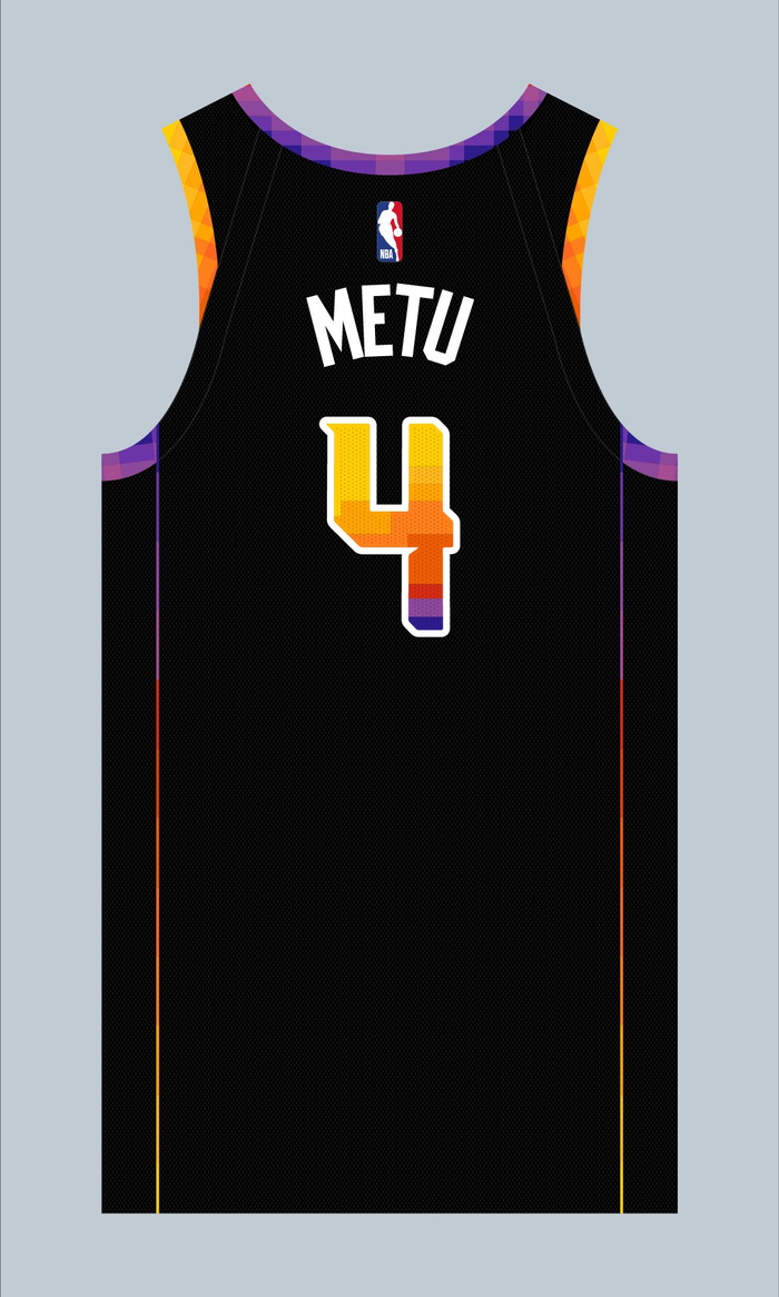 梅图4号（之前穿过7号和25号），太阳上一任4号球员是小杜安-华盛顿