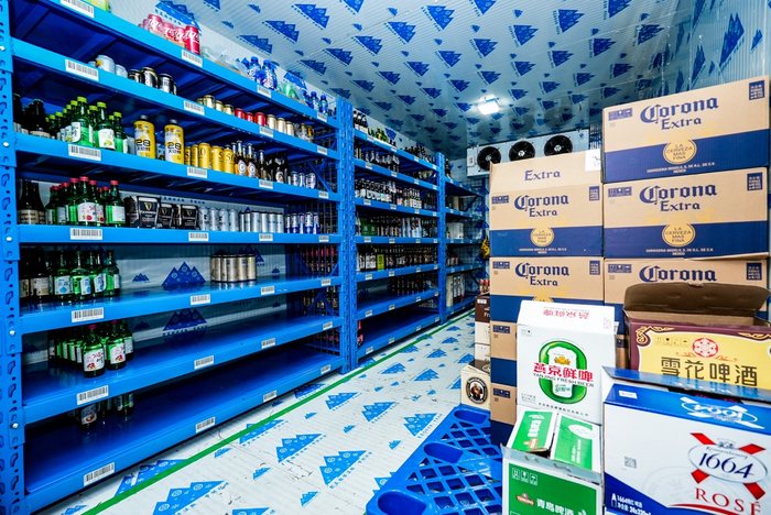 ▲歪马送酒门店冷库