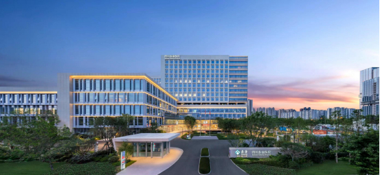 （图说：位于四川天府新区的四川泰康医院已准备就绪，预计将在2023年8月中旬正式开业。）