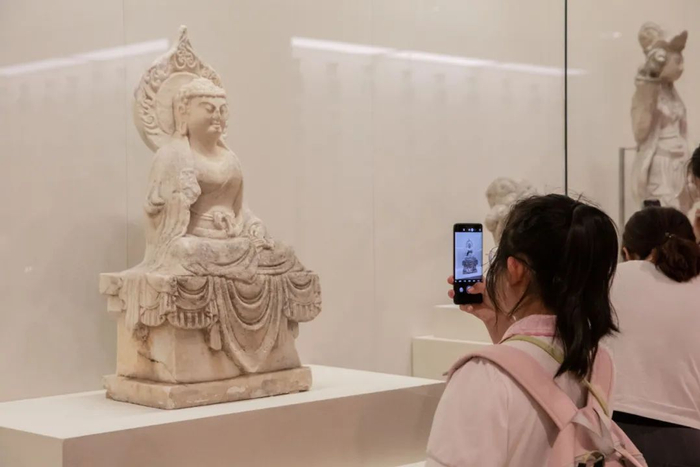 拓展休息空间 做优线上展览