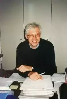 ▲本书作者格哈德·克勒贝教授