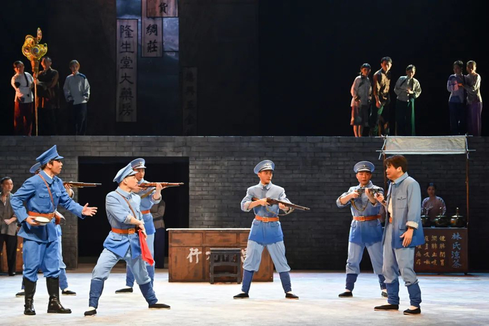 △粤剧《独立团长》剧照。薛才焕 摄