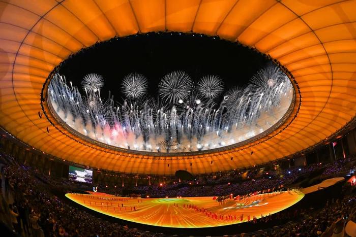 △2023年7月28日，成都大运会开幕式上的烟花表演。