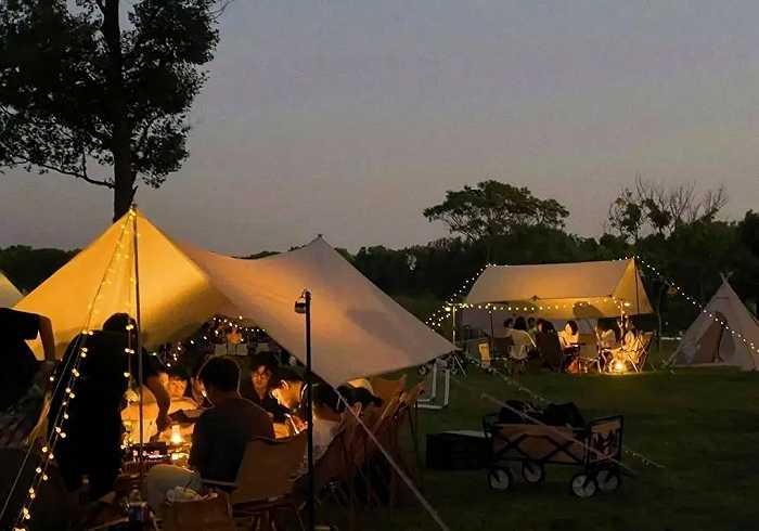 上海露营夜景，图源上海市文化和旅游局官方微博“乐游上海”