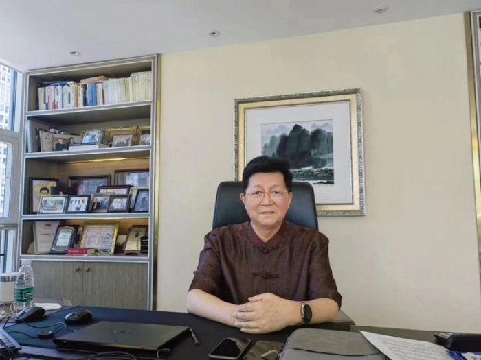 孟晓苏 于丽丽/摄