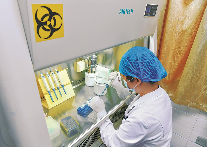 8月1日，该院开展临床基因扩增实验，协助解码儿童骨骼畸形的基因密语。