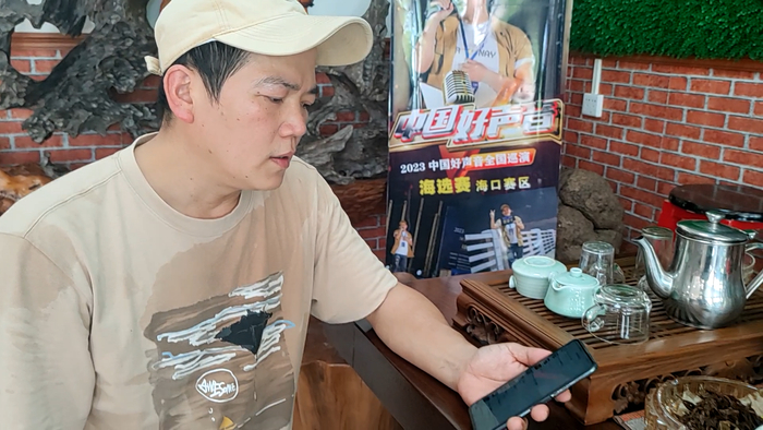 目前，王振武已经与多家餐饮单位形成长期的合作，客户大多通过微信下单。记者 张野 摄