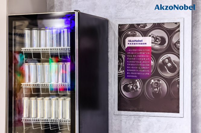 冰箱里的饮料罐使用了阿克苏诺贝尔食品接触级的包装涂料