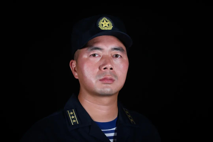 清华学子 海南舰舰长,走进"最美新时代革命军人"张美玉