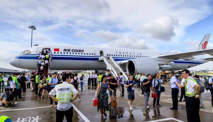 2018年8月，中国国际航空A350客机首航。