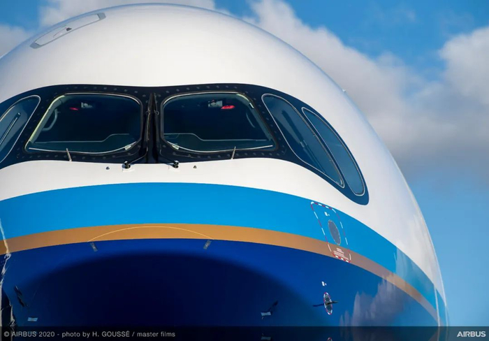 中国南方航空A350驾驶舱特写。图自空中客车。