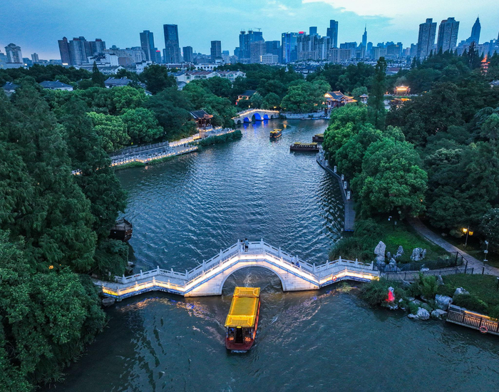  南京日报/紫金山新闻记者 董家训 摄