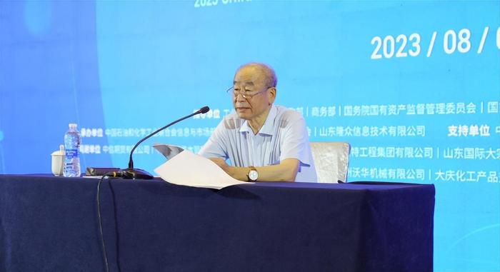 中国石油和化学工业联合会会长 李寿生