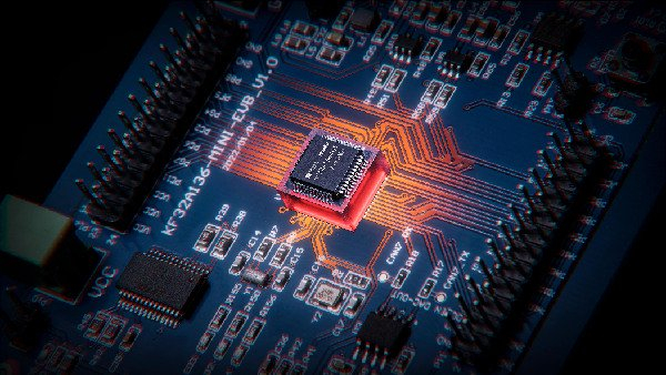 车规级MCU被称为汽车电子设备的“大脑”。资料图片