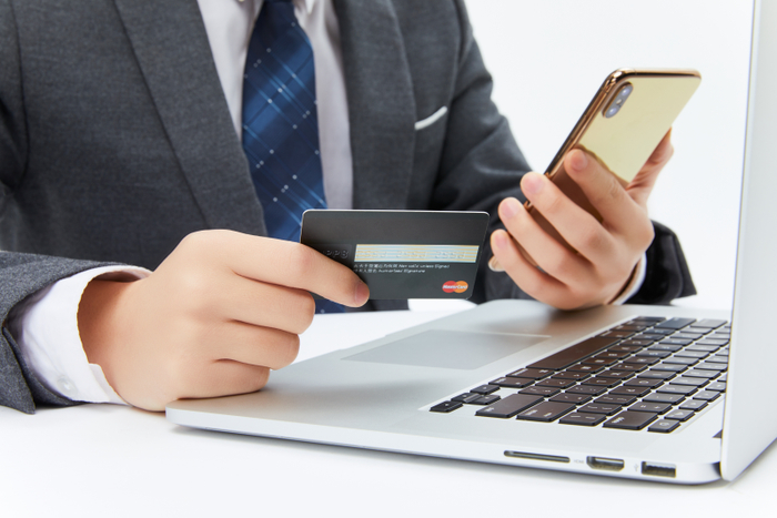 近期，消费贷利率优惠券成为了不少市民抢购的重点。（图片由摄图网提供）