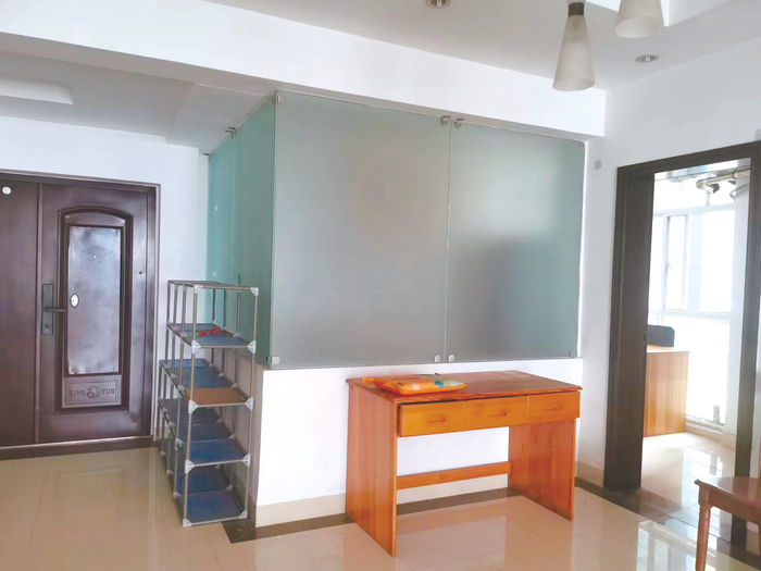     厨房餐厅设计不合理，需要重新设计