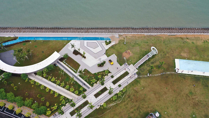 8月13日，航拍海口碧桂园中央半岛项目。记者 沙晓峰 摄