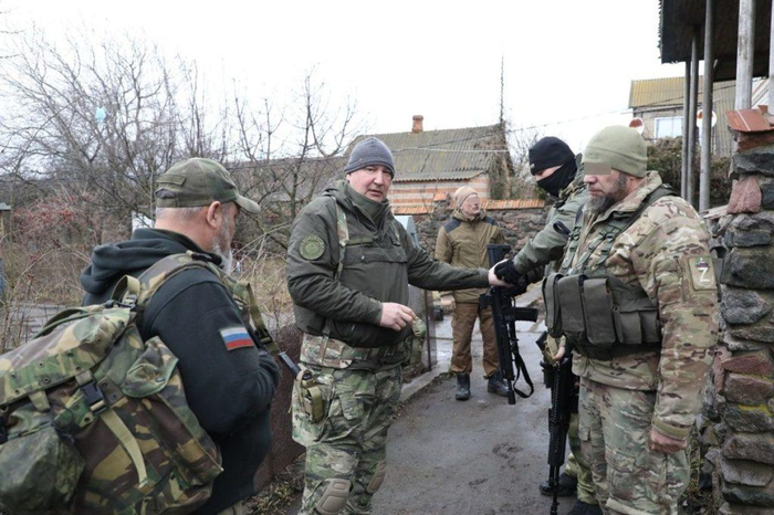 ▲罗戈津与“沙皇之狼”成员