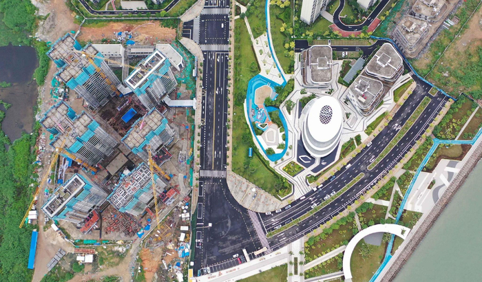 8月13日，航拍海口碧桂园中央半岛项目。记者 沙晓峰 摄