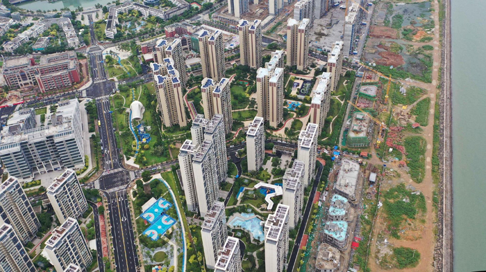 8月13日，航拍海口碧桂园中央半岛项目。记者 沙晓峰 摄