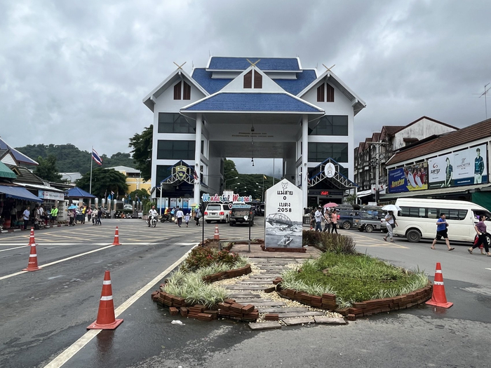 泰国湄赛口岸，连接对面缅甸大其力。