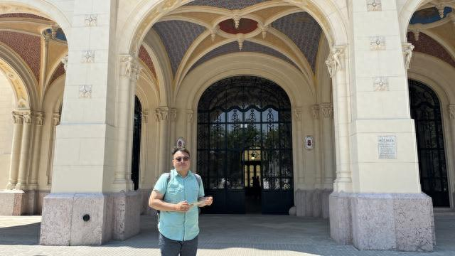 带团途中的曹奇