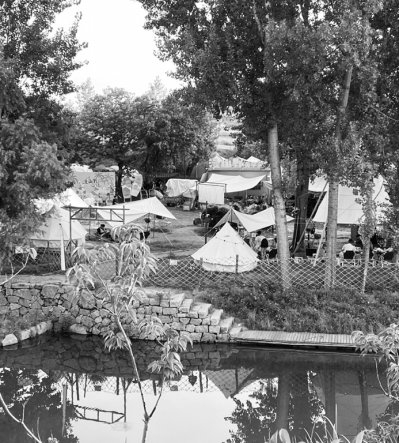     ▲ 小山村兴起“露营热”。  王丹青/摄