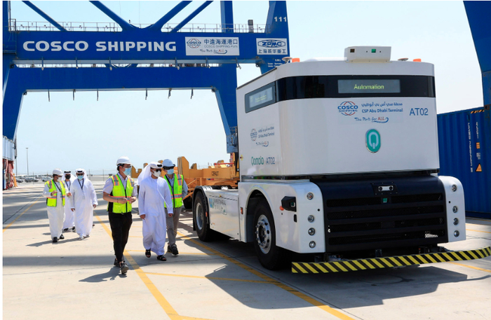 2021年阿布扎比码头引入西井无人驾驶设备 图片来源：中远海运港口阿布扎比码头