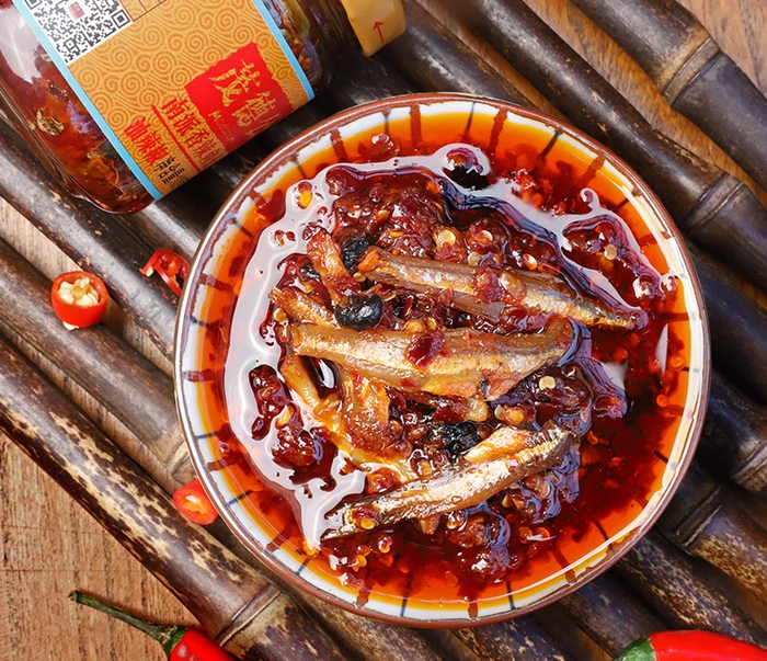 香辣鱼仔酱。受访者供图