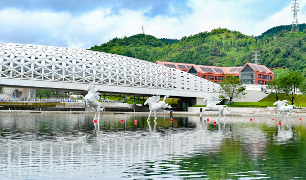 （贵阳饮马湖公园）