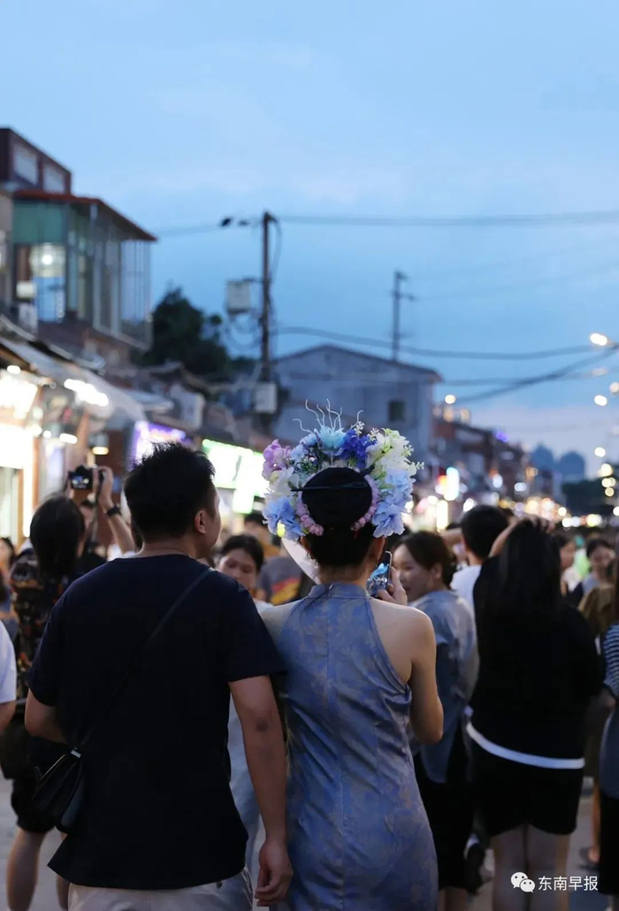 西街中山路，约会好去处。