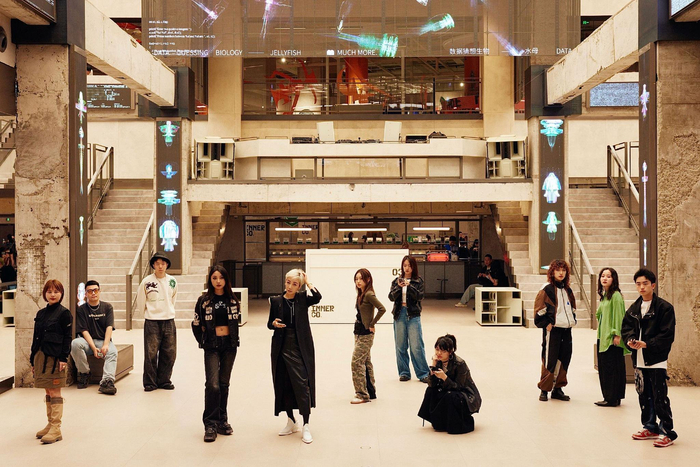 Kammy（左五）图片来源：受访者提供