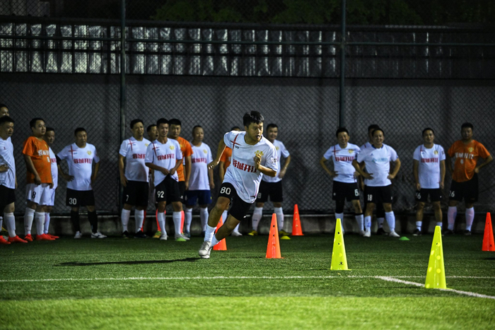 ▲球员们进行备战训练