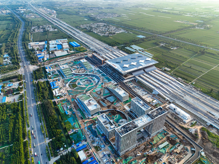 新建的聊城西站。（赵寰 摄）