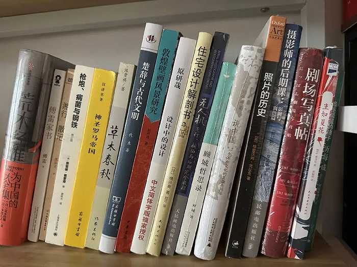 图/那些买来却“束之高阁”的书，来源/萌萌提供