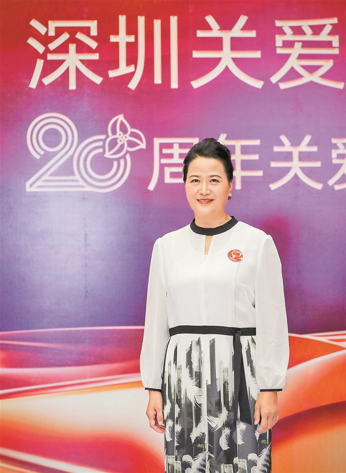 8月24日，云南大益集团董事长张亚峰参加“深圳关爱行动20周年”关爱盛典。吴怡然 摄